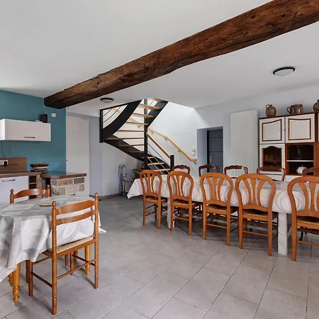 Holiday home De La Rochette *